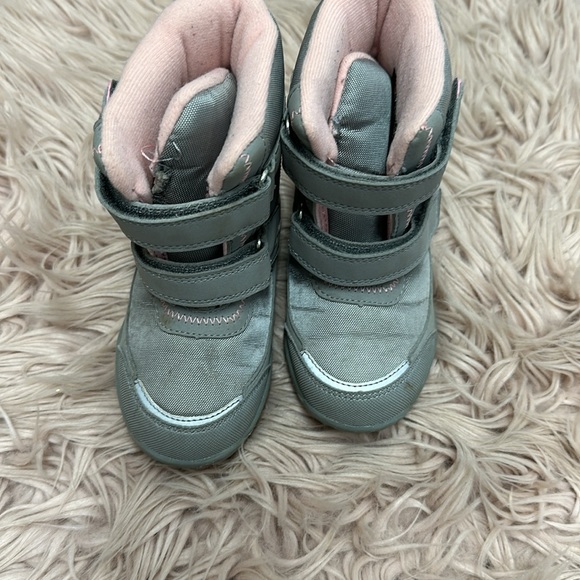 Girls Winter Boots - Picture 2 of 6